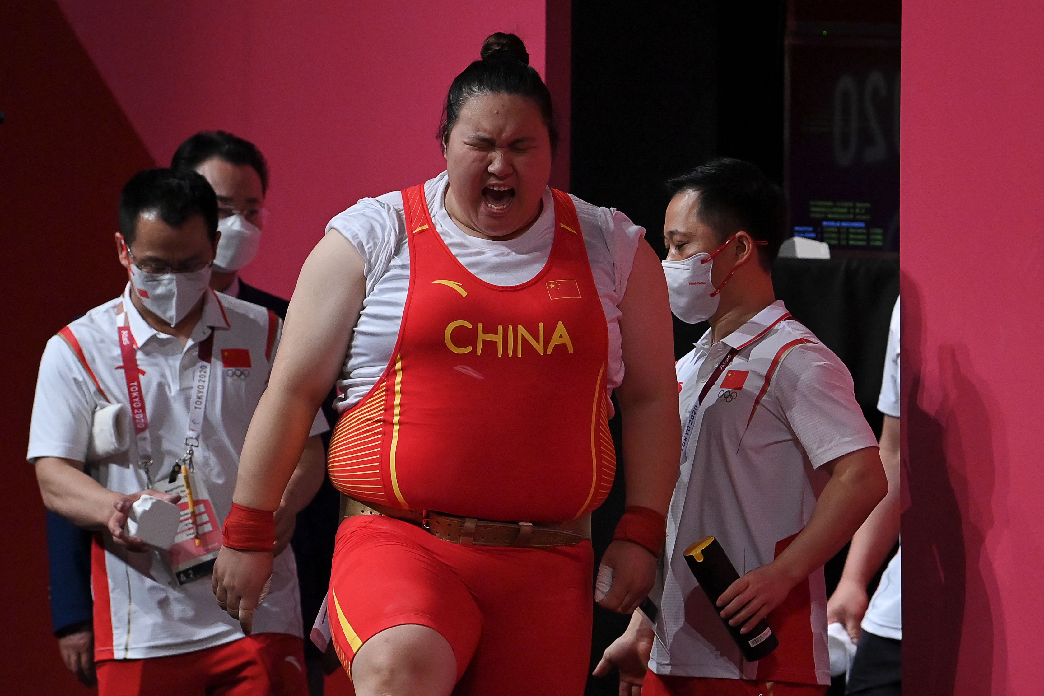中国举重运动员女_2021年中国举重女运动员_中国举重女的