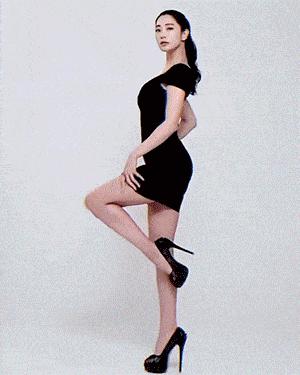 动漫里胸大又好看的女_胸大健身美女写真_大胸健身女